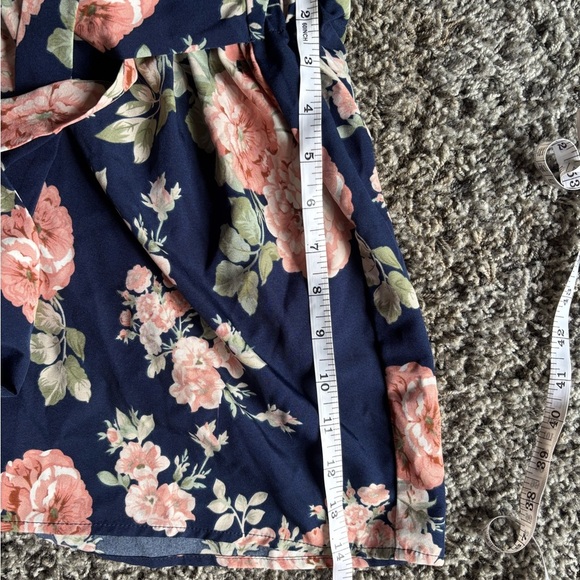 SHEIN Floral Print High Waist Shorts - Picture 4 of 5